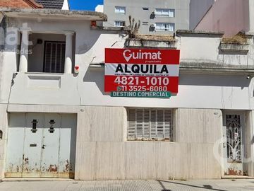 Local -  Casa con gran potencial comercial en el corazón de Villa Urquiza