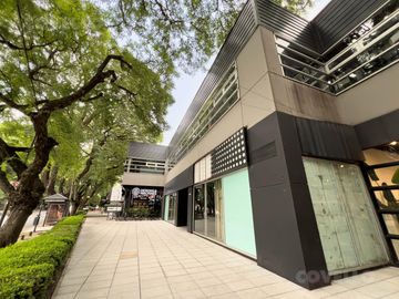 Alquiler local de 630 m2 - Martínez
