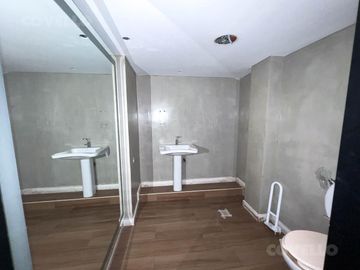 Alquiler local de 630 m2 - Martínez