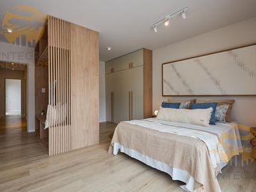 Casa 3 dormitorios + comodín en Sarmiento 2300
