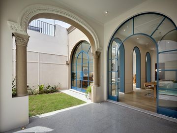 Casa 3 dormitorios + comodín en Sarmiento 2300