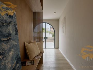 Casa 3 dormitorios + comodín en Sarmiento 2300