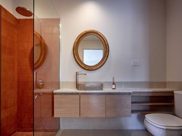 Casa 3 dormitorios + comodín en Sarmiento 2300