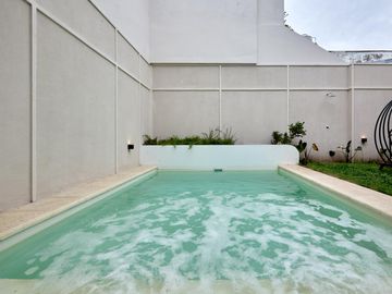 Casa 3 dormitorios + comodín en Sarmiento 2300