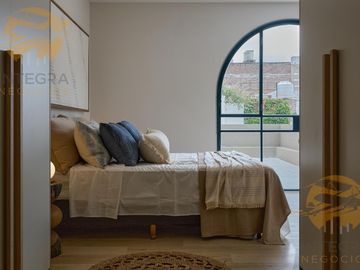 Casa 3 dormitorios + comodín en Sarmiento 2300