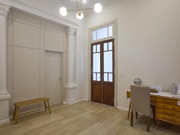 Casa 3 dormitorios + comodín en Sarmiento 2300