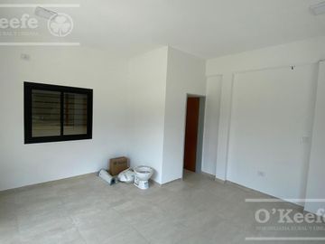 ALQUILER GALPÓN A ESTRENAR DE 1200 M2 EN PARQUE INDUSTRIAL PLATANOS
