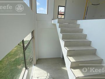 ALQUILER GALPÓN A ESTRENAR DE 1200 M2 EN PARQUE INDUSTRIAL PLATANOS