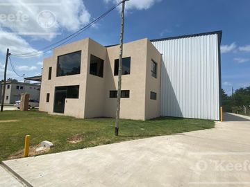 ALQUILER GALPÓN A ESTRENAR DE 1200 M2 EN PARQUE INDUSTRIAL PLATANOS