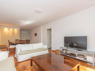 Departamento en venta 3 ambientes con balcón terraza en Libertador Martinez al rio