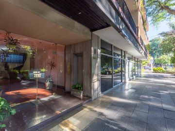Departamento en venta 3 ambientes con balcón terraza en Libertador Martinez al rio