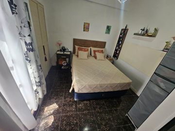 CASA EN PH EN 2 PLANTAS CON TERRAZA