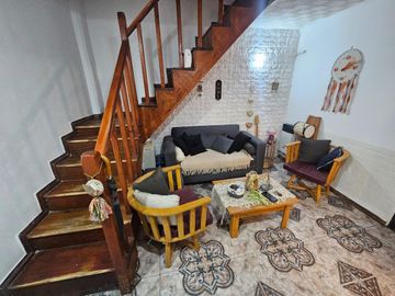 CASA EN PH EN 2 PLANTAS CON TERRAZA