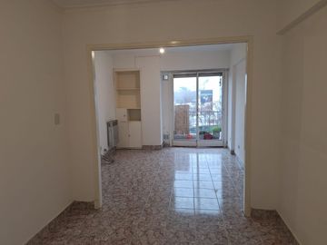 Venta de departamento en Villa Urquiza, 2 ambientes