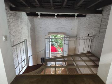 Impecable Loft de 2 ambientes con balcón