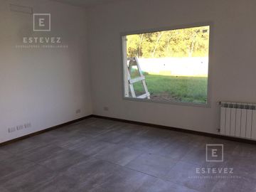 Casa en alquiler anual, 3 dormitorios, Barrio Cerrado San Matías, Escobar