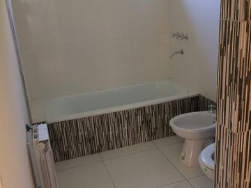 Casa en alquiler anual, 3 dormitorios, Barrio Cerrado San Matías, Escobar