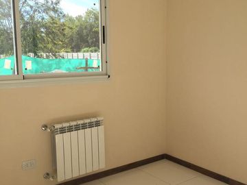 Casa en alquiler anual, 3 dormitorios, Barrio Cerrado San Matías, Escobar