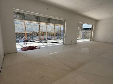 Casa en Venta en Sierra Alta en Décimo Sector,  La Cima.