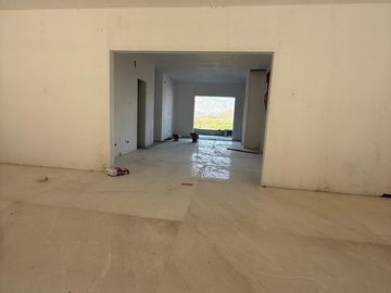Casa en Venta en Sierra Alta en Décimo Sector,  La Cima.