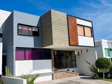 CASA EN CAÑADAS DEL LAGO, CORREGIDORA, QUERETARO