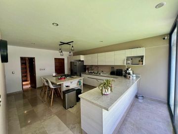 CASA EN CAÑADAS DEL LAGO, CORREGIDORA, QUERETARO