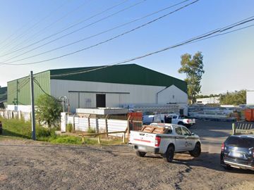 Depósito de 2.800 m2 más oficinas en Alquiler en Guemes al 2.100 en Escobar