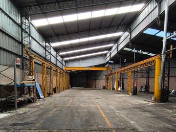 Depósito de 2.800 m2 más oficinas en Alquiler en Guemes al 2.100 en Escobar
