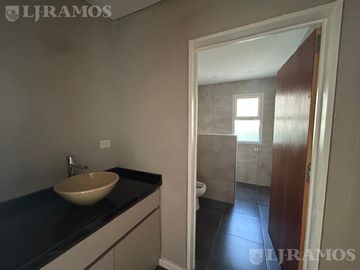 Casa en venta Barrio Riberas Puertos Escobar