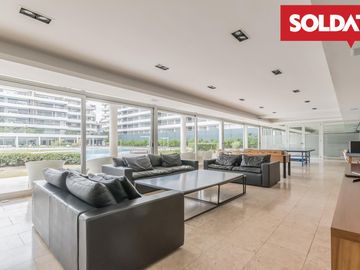 Venta Bouquet 4 ambientes PB. Doble jardín Parrilla. Dos cocheras. Baulera.  Amenities