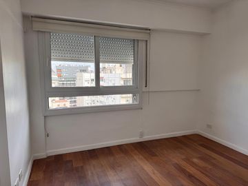 Departamento en alquiler 2 ambientes piso alto, RECOLETA