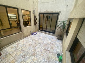 Departamento de tres dormitorios con doble balcón. 130 m2.  Rosario, centro