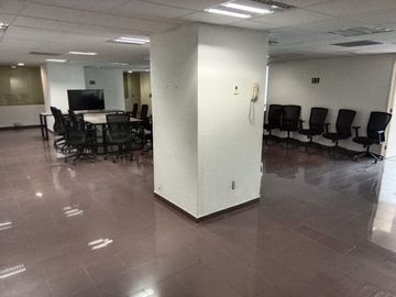 Se rentan oficinas en Reforma en piso 2 y 3