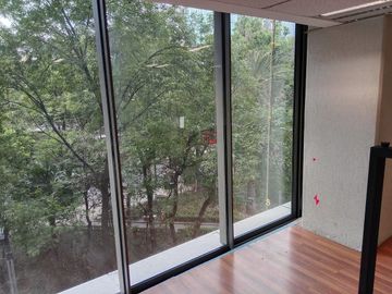 Se rentan oficinas en Reforma en piso 2 y 3
