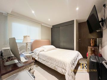 EXCLUSIVO GARDEN HOUSE CON ESPECTACULAR TERRAZA