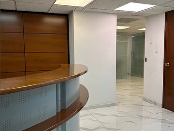 BOSQUES DE DURAZNOS OFICINAS AMUEBLADAS EN RENTA (605)