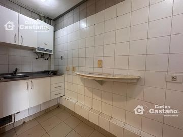 Edificio de múltiples usos con detalles de diseño exclusivo en excelente zona