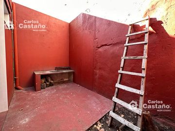 Edificio de múltiples usos con detalles de diseño exclusivo en excelente zona