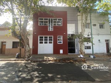 Edificio de múltiples usos con detalles de diseño exclusivo en excelente zona