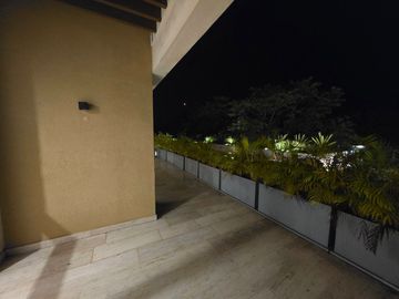 Garden House en Harmonia | 275 m² de lujo con terraza espectacular en country