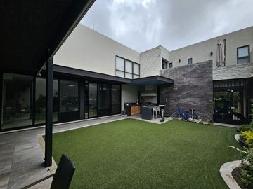 Casa en venta en club de golf $16.85MDP