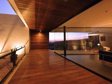 Vive Frente Al Hoyo 1: Casa de 901 m² con Conexión Al Campo de Golf