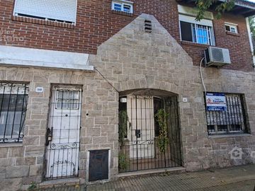 Casa 6 Amb. en Lote Propio