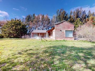 Casa en venta en Altos de Brandsen