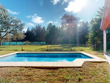 Casa en venta en Altos de Brandsen