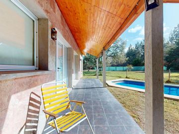Casa en venta en Altos de Brandsen