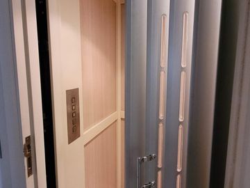 Ayres del Pilar | Venta | Retasada - Interesante casa de 4 dorm con ascensor y dependencia