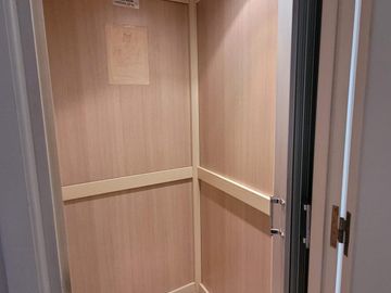 Ayres del Pilar | Venta | Retasada - Interesante casa de 4 dorm con ascensor y dependencia