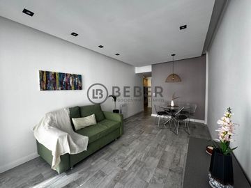 En venta dos ambientes con dependencia de servicio, Plaza Colon