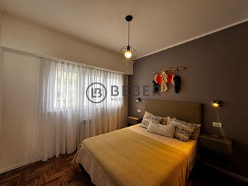 En venta dos ambientes con dependencia de servicio, Plaza Colon